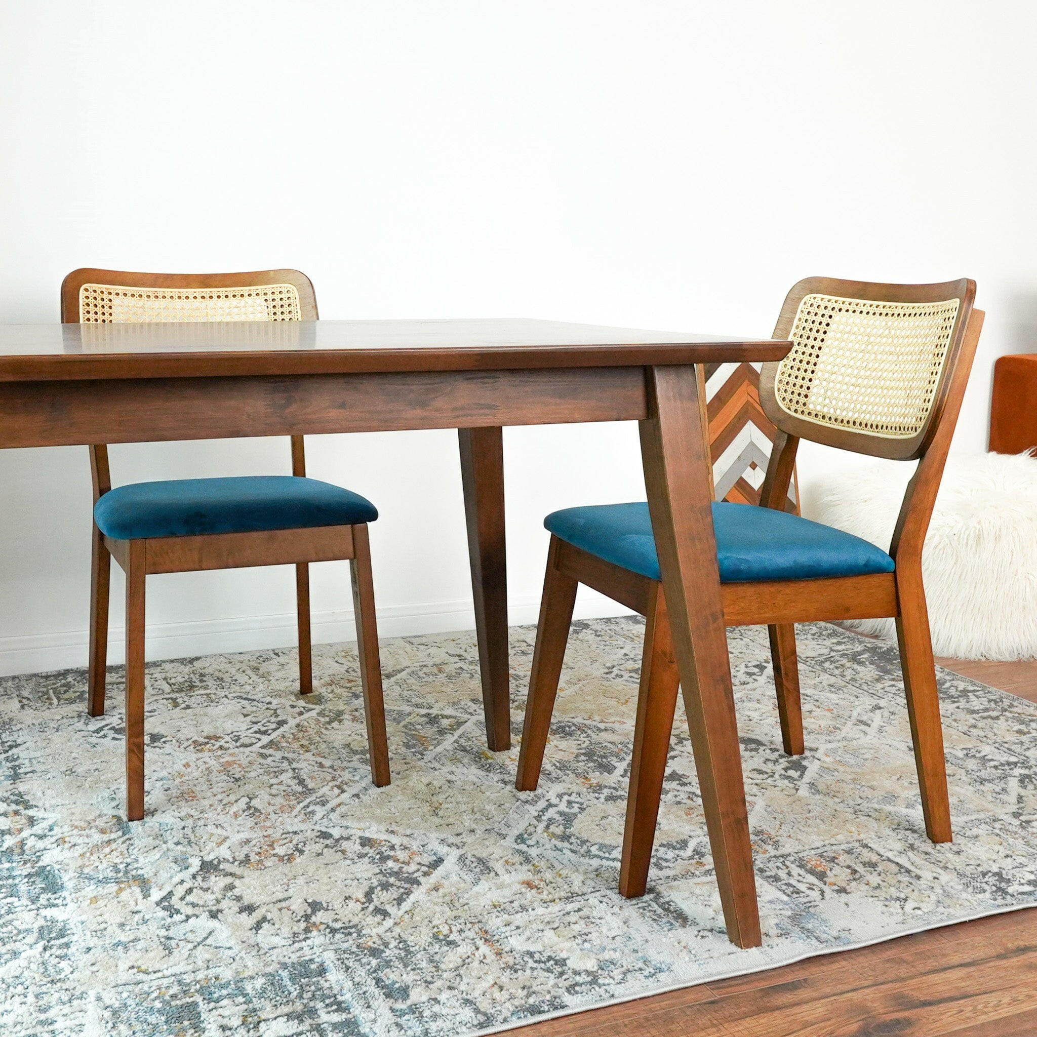 Kaden Navy Blue Velvet Dining Chair (Set Of 2).