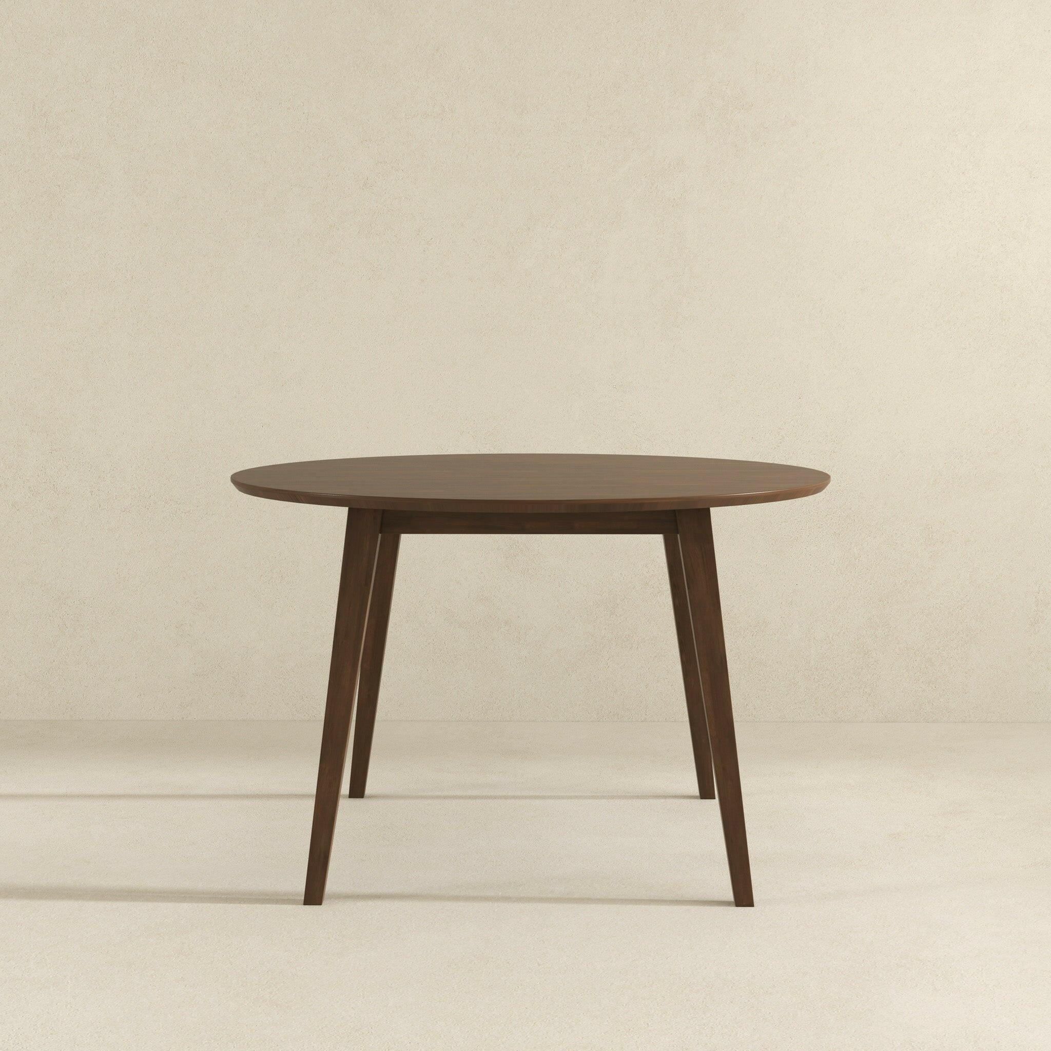 Lara Dining Table (Walnut).